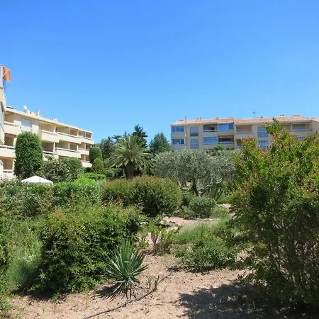 Apartment Les Gabians - T2 - Tiki - Raphael Saint-Raphael (Var)